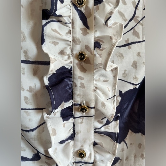 St. John Collection Floral Ruffle Button-Up Blouse w/ shoulder pads - Picture 7 of 10